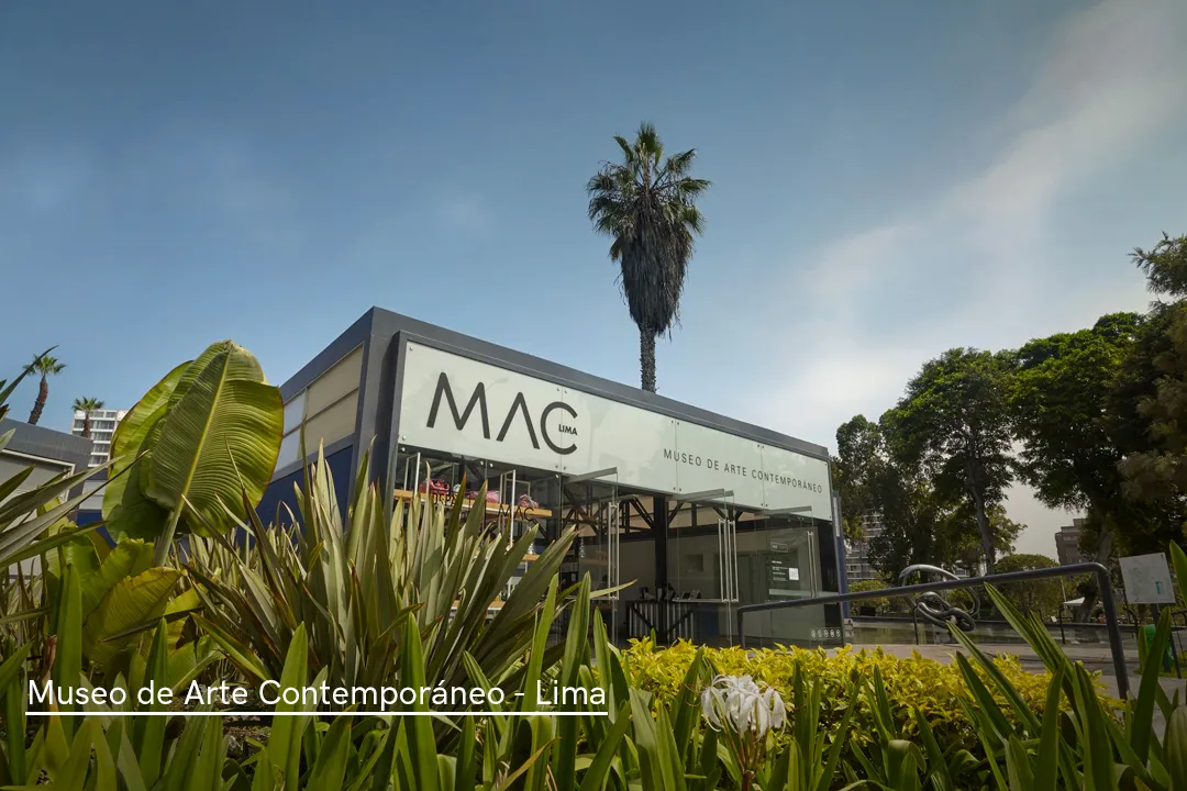 Museo de Arte Contemporáneo - Lima, Miraflores: Entorno del Edificio Ancora en Lanzamiento